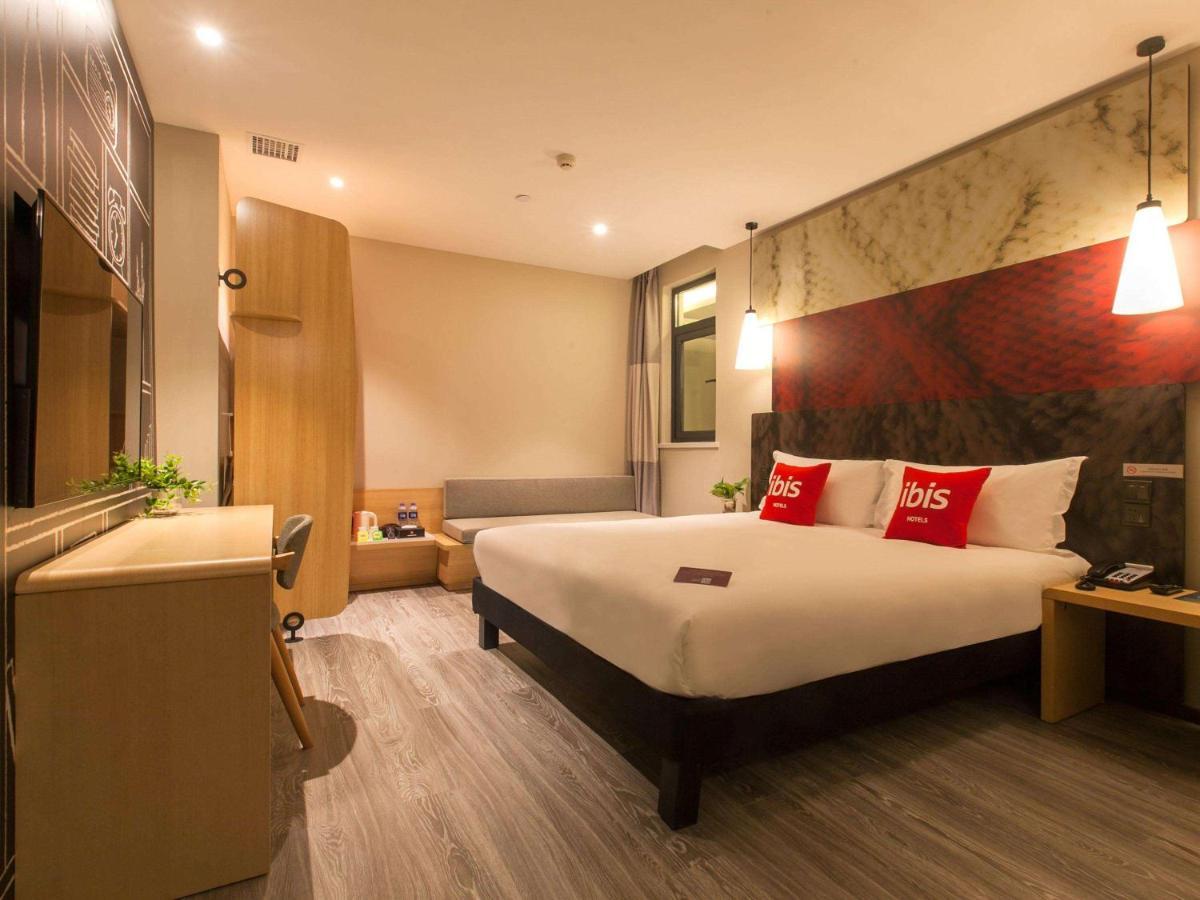 Ibis Wuhan Hubu Alley Hotel Exterior foto